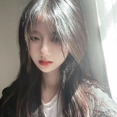 湖畔的女人们